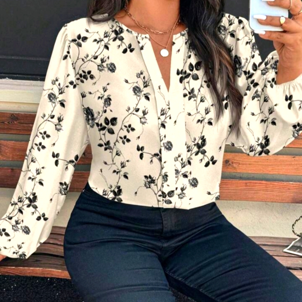 NWT Floral Print Women's Top - Black and White 1XL (14)